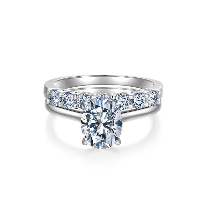 Luxurious Golden Cubic Zirconia Ring